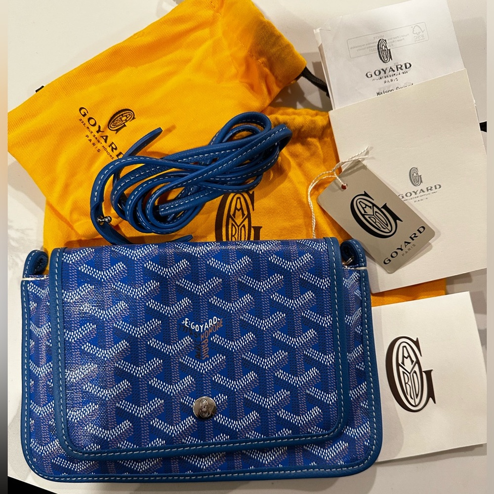 NWT. Goyard Plumet Pouch Wallet / Crossbody. Bright Blue.